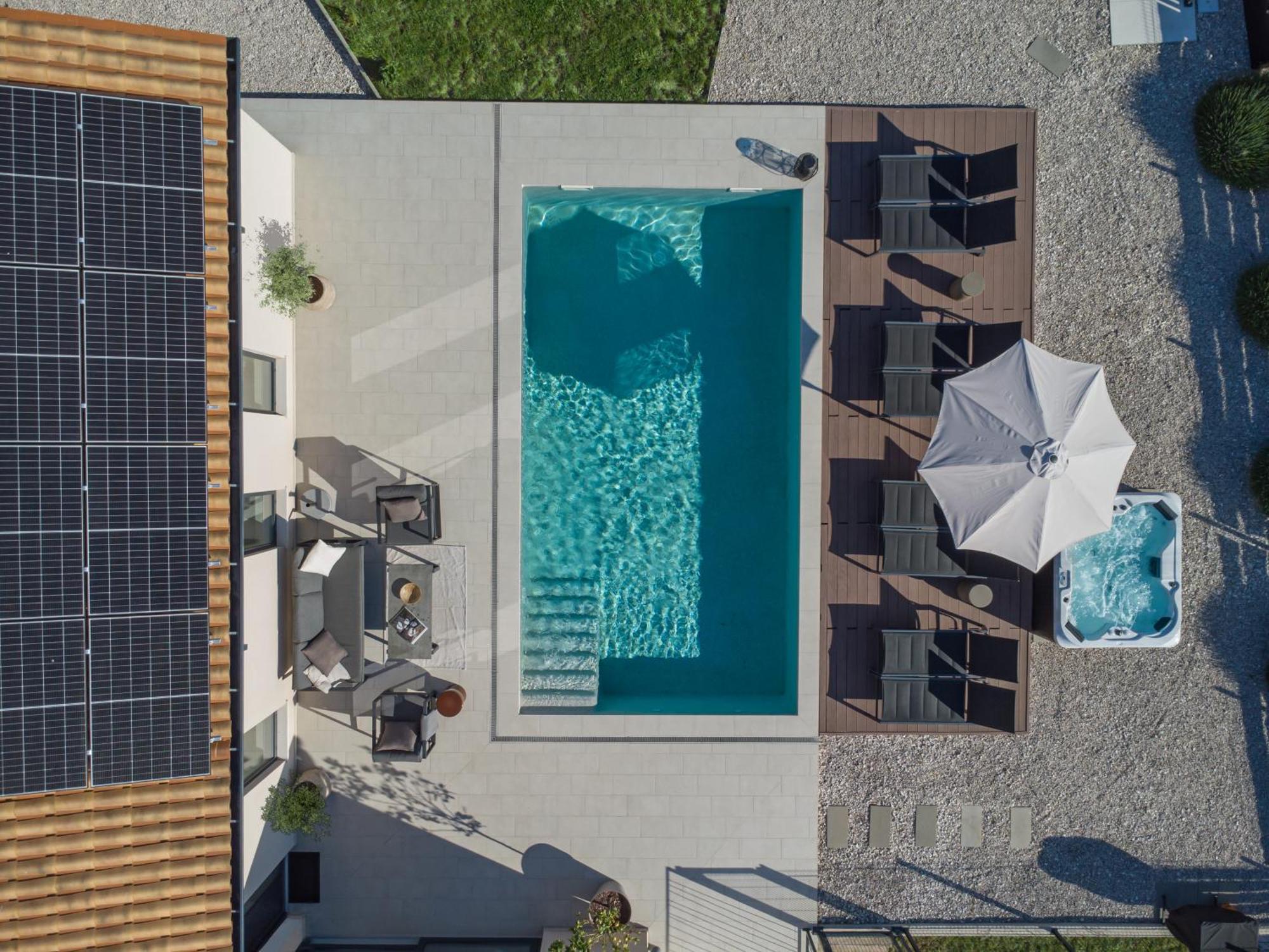 Villa Tonka With Jacuzzi Sauna And Private Pool Labin  Exterior foto